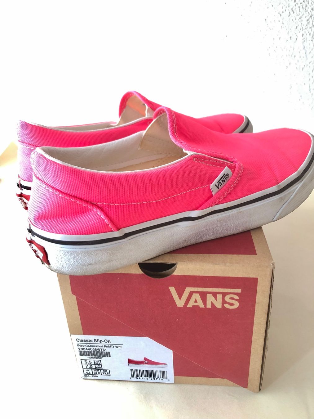 Vans Scarpe da donna: Vans Classic Neon Pink Gr 37 – Usato da Egg b. Zürich venduto da egg2665