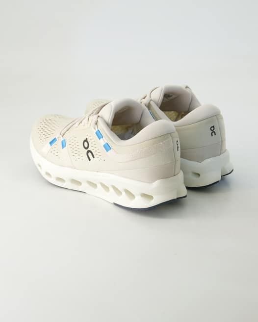On Damenschuhe: On Cloudsurfer 2 beige – Neu (gemäss Beschreibung) aus Zug von mike.m 4
