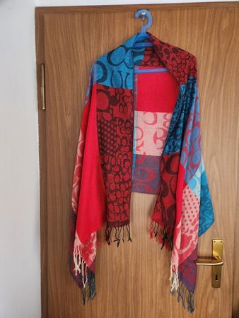 Écharpe  PASHMINA  avec motifs 