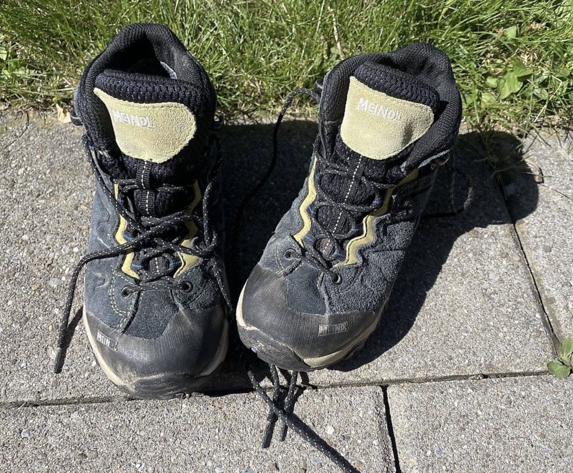 Scarpe per ragazzi: Sehr gut erhaltene Wanderschuhe Meindl Gr. 31 – Usato da Uitikon Waldegg venduto da Kappeli_17