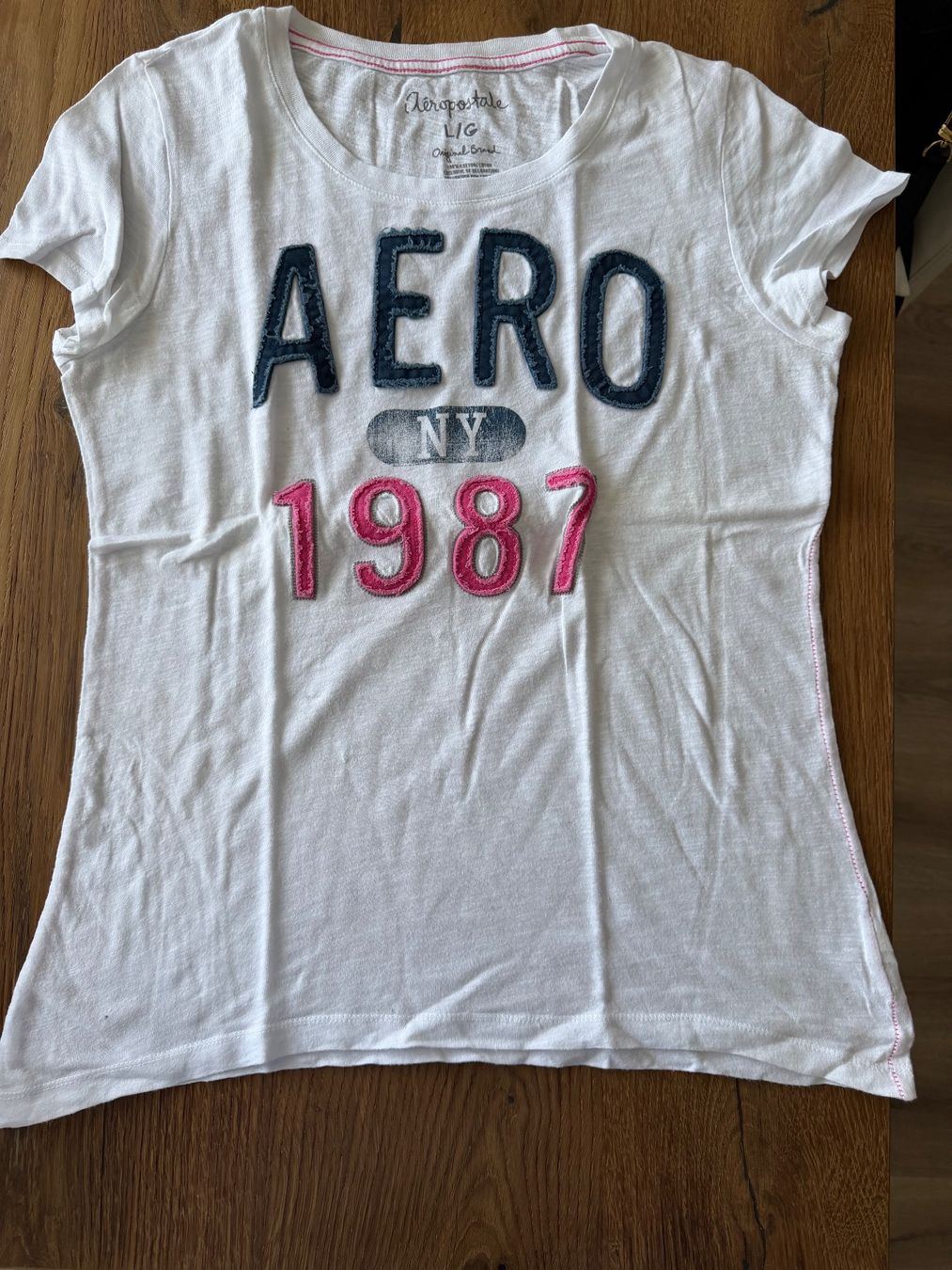 T-shirt: T Shirt Damen – Usato da Winterthur venduto da mje_t9cr