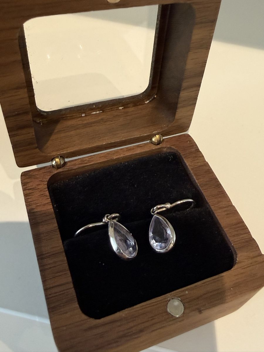 Ohrringe & -stecker: Ohrhänger Silber mit violettem Stein – Neu (gemäss Beschreibung) aus Emmenbrücke von ste_2cpx 1