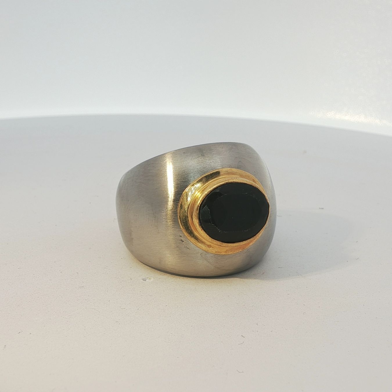 Olga Ribler Anelli: Edelstahlring mit Onyx, Grösse 54 – Nuovo (secondo la descrizione) da Luzern venduto da MonikaS03 1