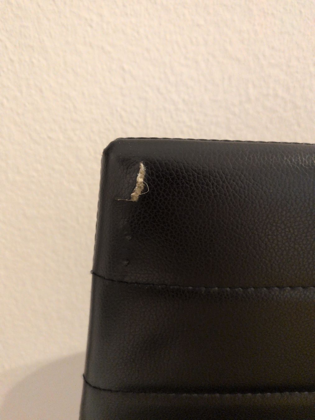Chaises: 4 Esszimmerstühle Lederoptik Schwarz – D'occasion à Zürich par vm3 2