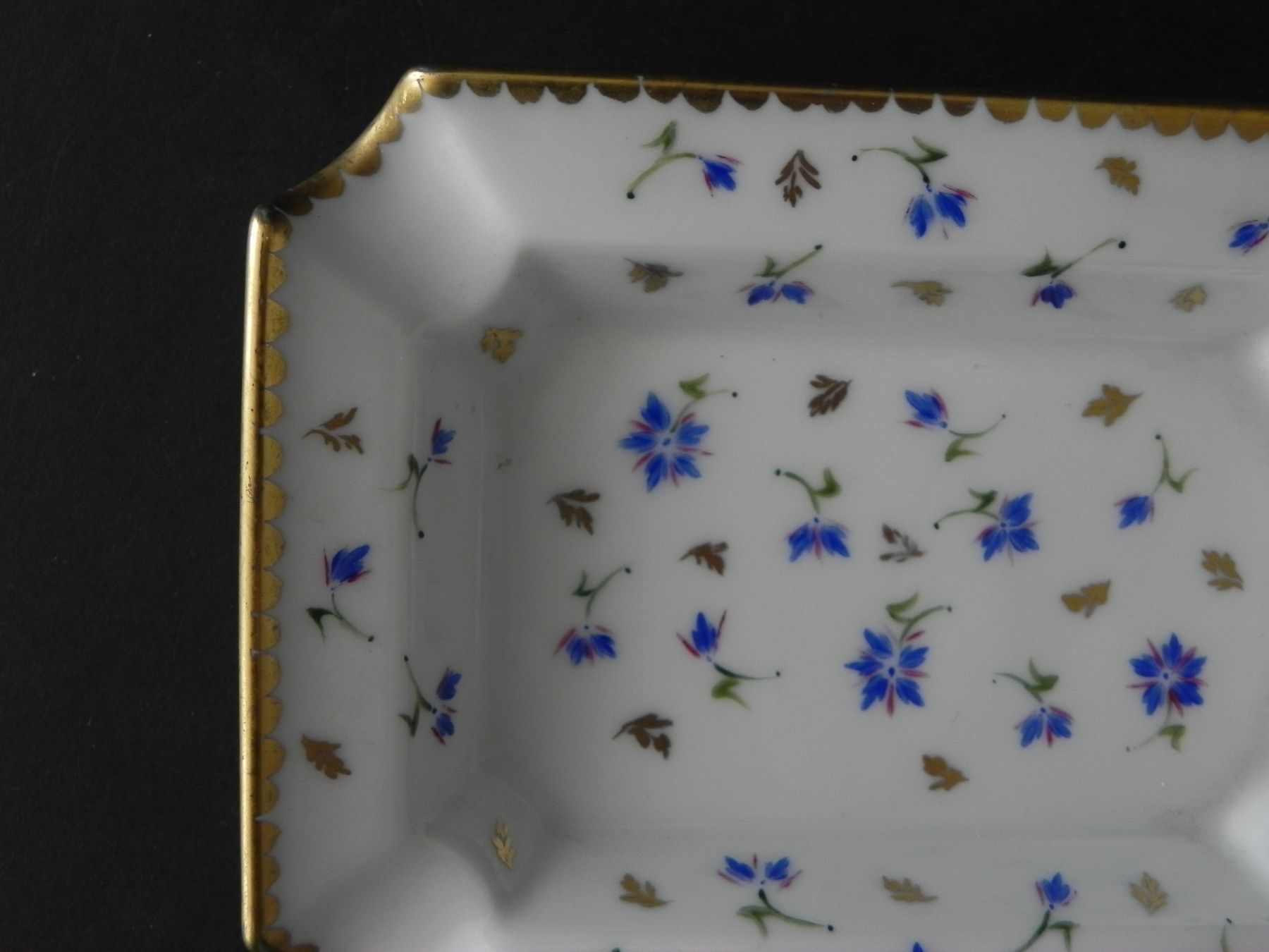 Portacenere: Aschenbecher mit Streublumen Dekor - handbemalt – Nuovo (secondo la descrizione) da Zürich venduto da LodgE-21 1