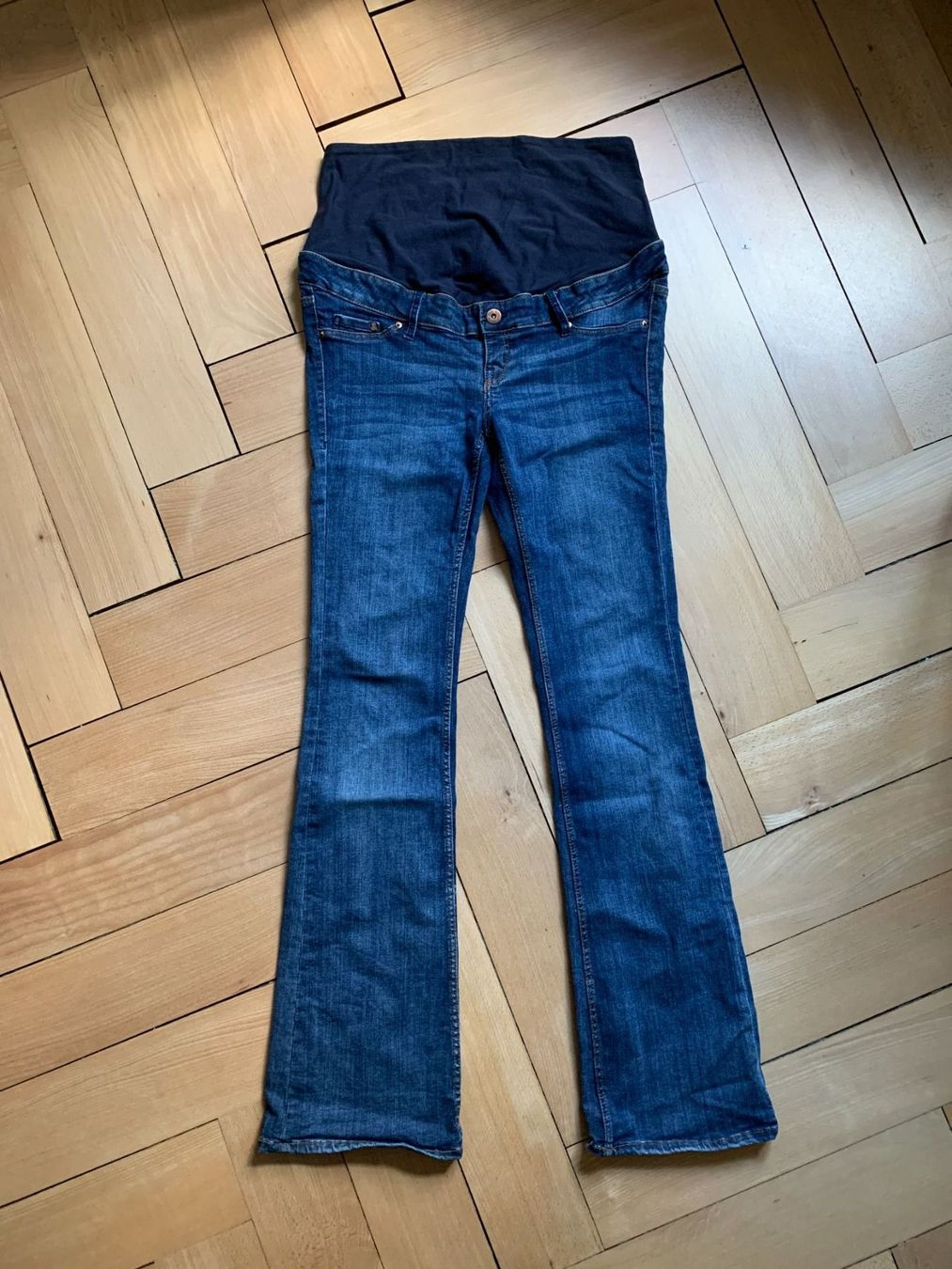 H&M Jeans: Umstandsjeans blau - 38 – Usato da Zürich venduto da Diazaio