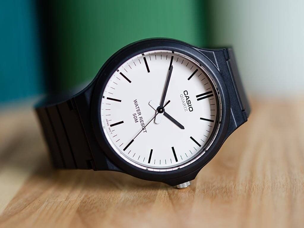 Casio Orologi: Casio Armbanduhren MW-240-7EVDF – Nuovo e nell'imballaggio originale da Adlikon b.Regensdf venduto da GPITIME