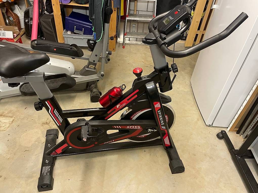 Hometrainer: Hometrainer – Gebraucht aus Wiedlisbach von Fribikonstr