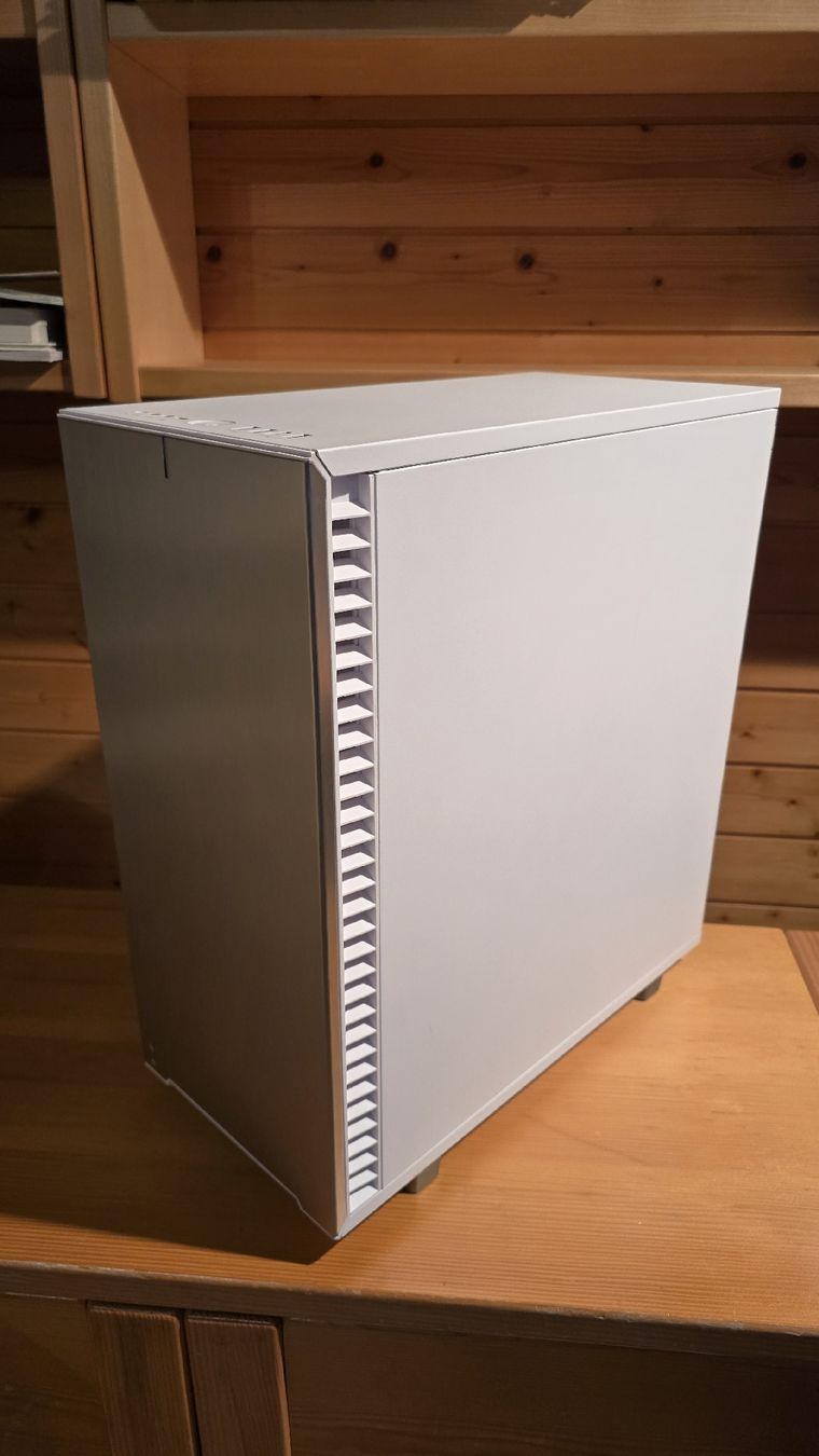 PC: Workstation / gaming Pc – Usato da Schwanden GL venduto da phi_6tkv 3