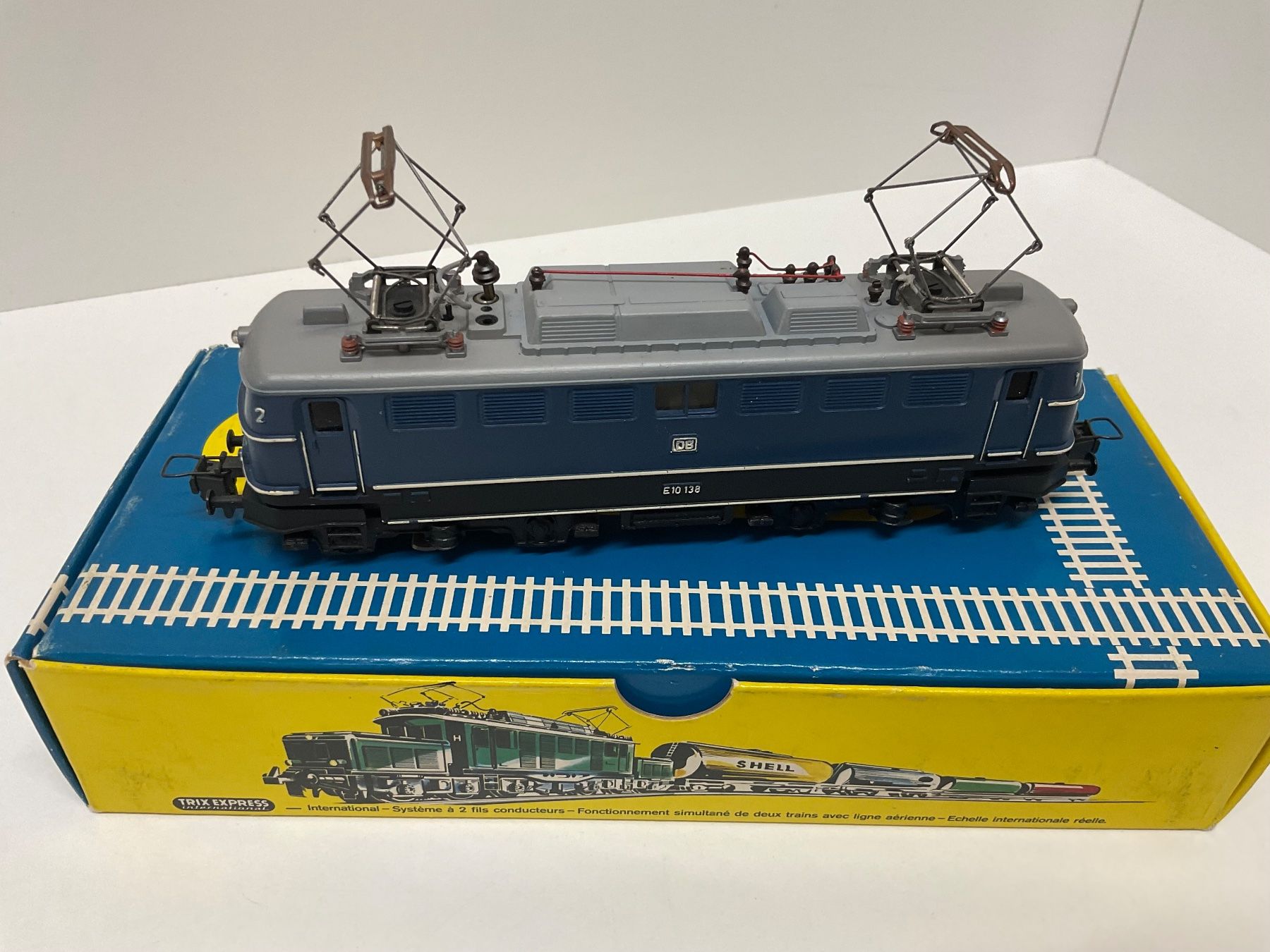 Trix Modellini di ferrovie: Trix Express 2443 E10 138 DB Bespielt mit OVP in DC – Usato da Chur venduto da Chur75 2