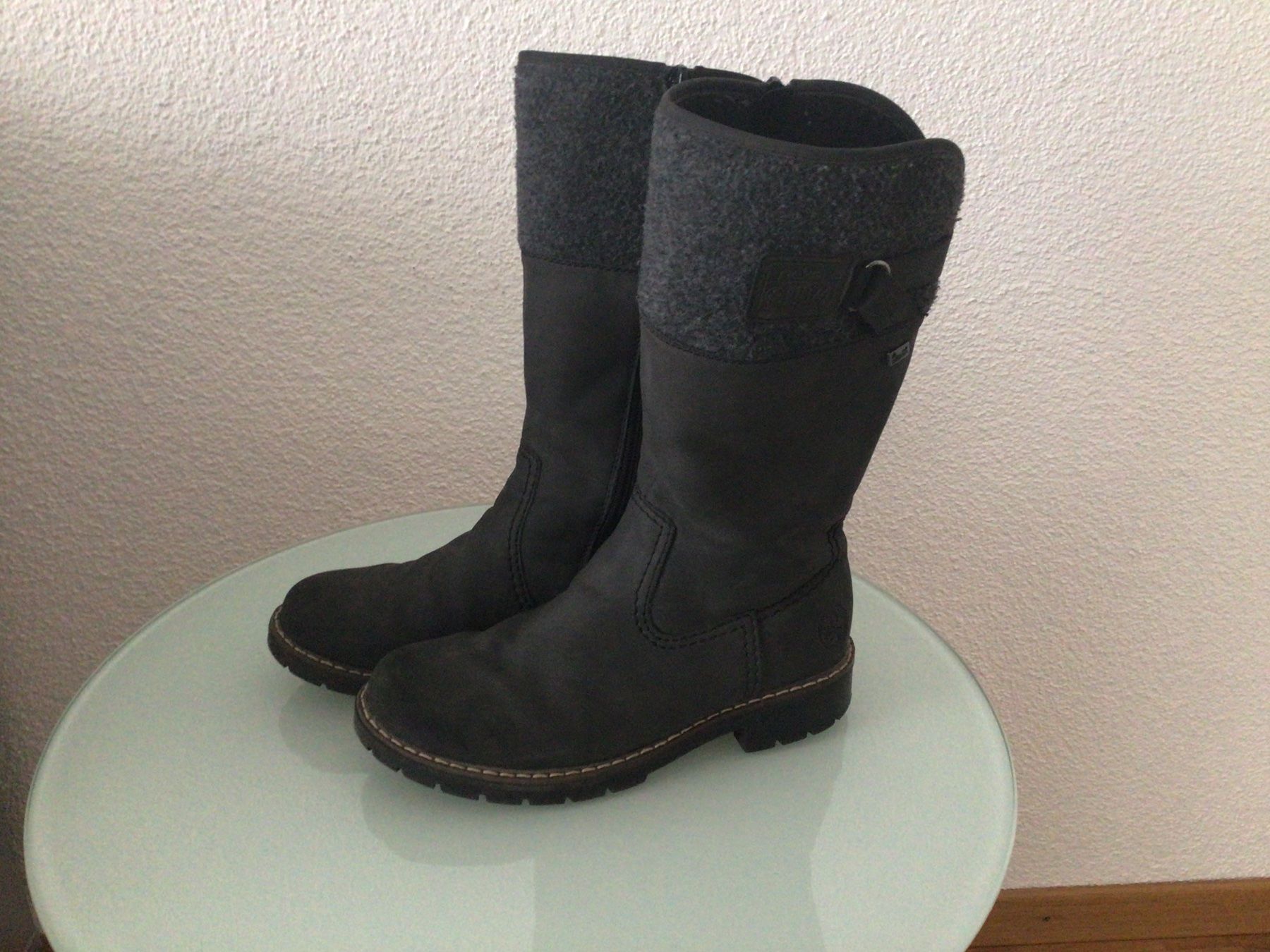 Rieker Schuhe für Mädchen: Winterstiefel Gr. 38 – Gebraucht aus Roggwil BE von Worni52