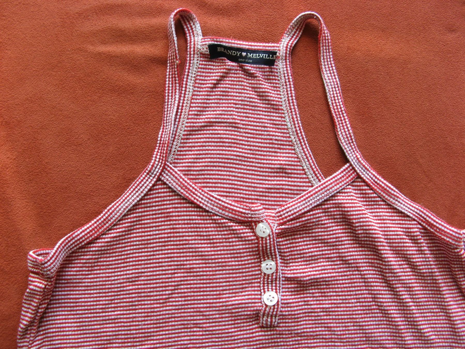 Brandy Melville Top: Top Brandy Melville one Size (Gr. M) – Usato da Zürich venduto da apil 1