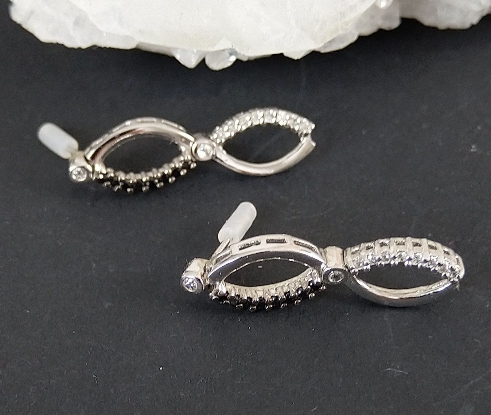 Ohrringe & -stecker: GLITZER  OHRRINGE IN 925 SILBER – Gebraucht aus Romanshorn von BoutiqueA 1