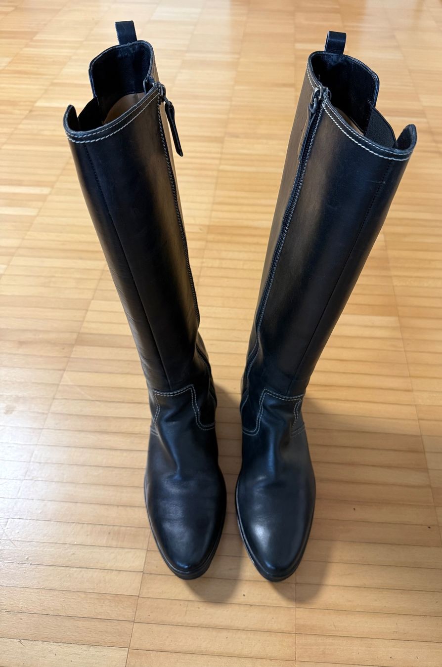Tod'S Scarpe da donna: TOD'S Stiefel Damen Gr. 37.5 – Usato da Frauenfeld venduto da LIL_NA 1