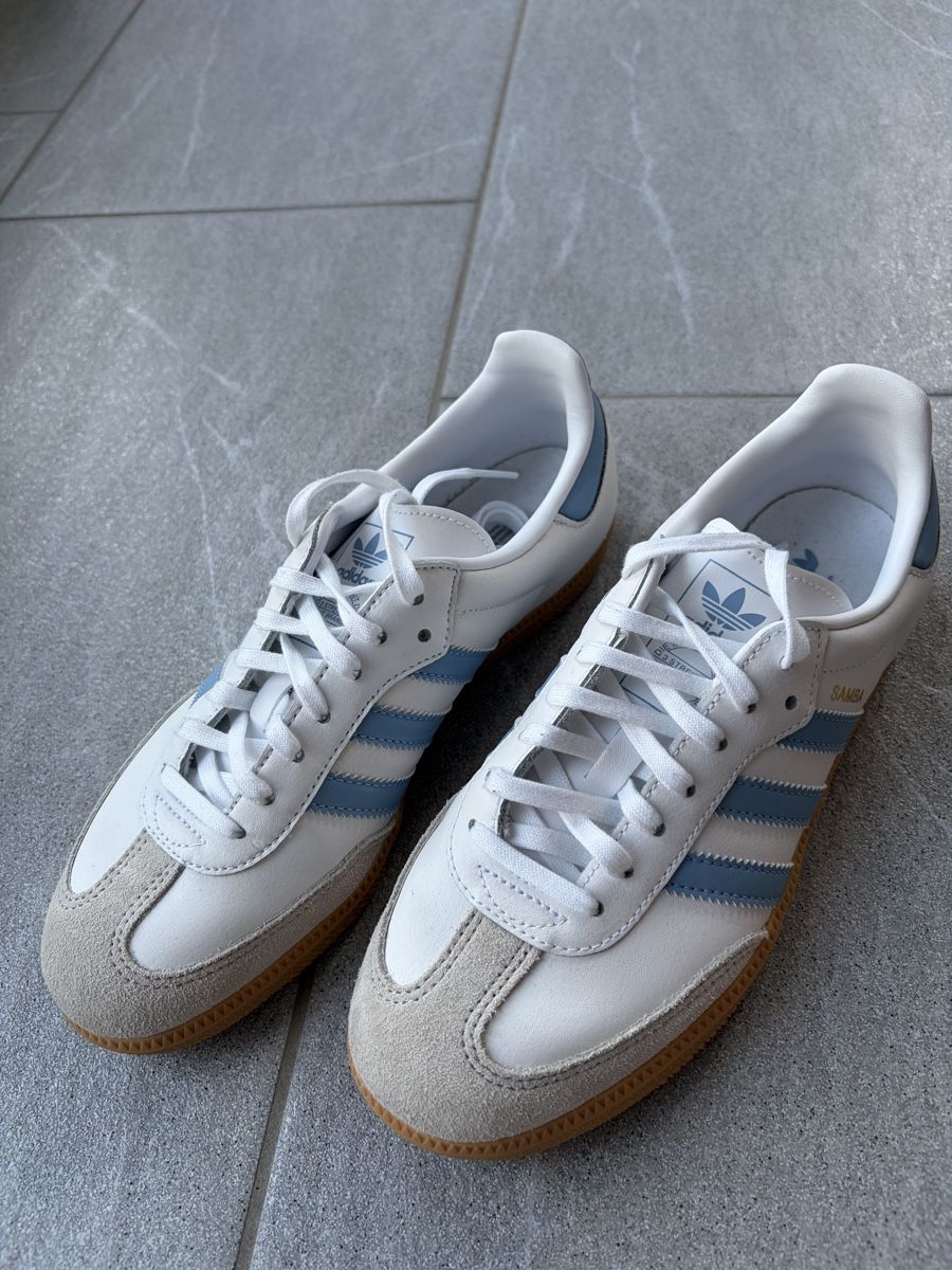 Herrenschuhe: Adidas Sneaker weiss blau SAMBA – Neu (gemäss Beschreibung) aus Eglisau von pebblebeach