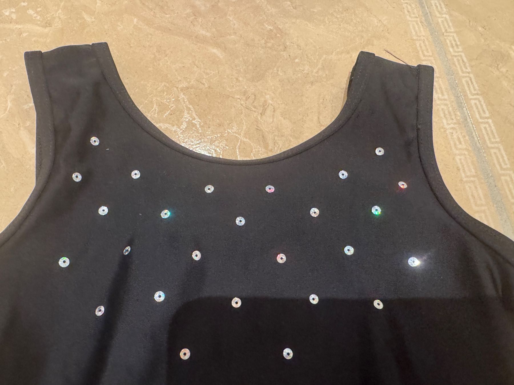 Decathlon Scarpe, pantaloni & magliette da ginnastica: Decathlon neues Turn Trikot, 5-6J – Nuovo (secondo la descrizione) da Klingnau venduto da Markus14 2
