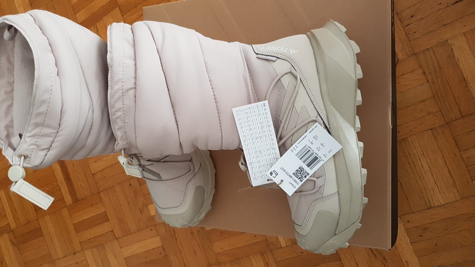 Adidas Scarpe da donna: Adidas TERREX Winter Boot Gr.38,5. – Nuovo e nell'imballaggio originale da Zürich venduto da ata_c8nh 3