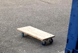 Praktisches Rollbrett für Transport etc