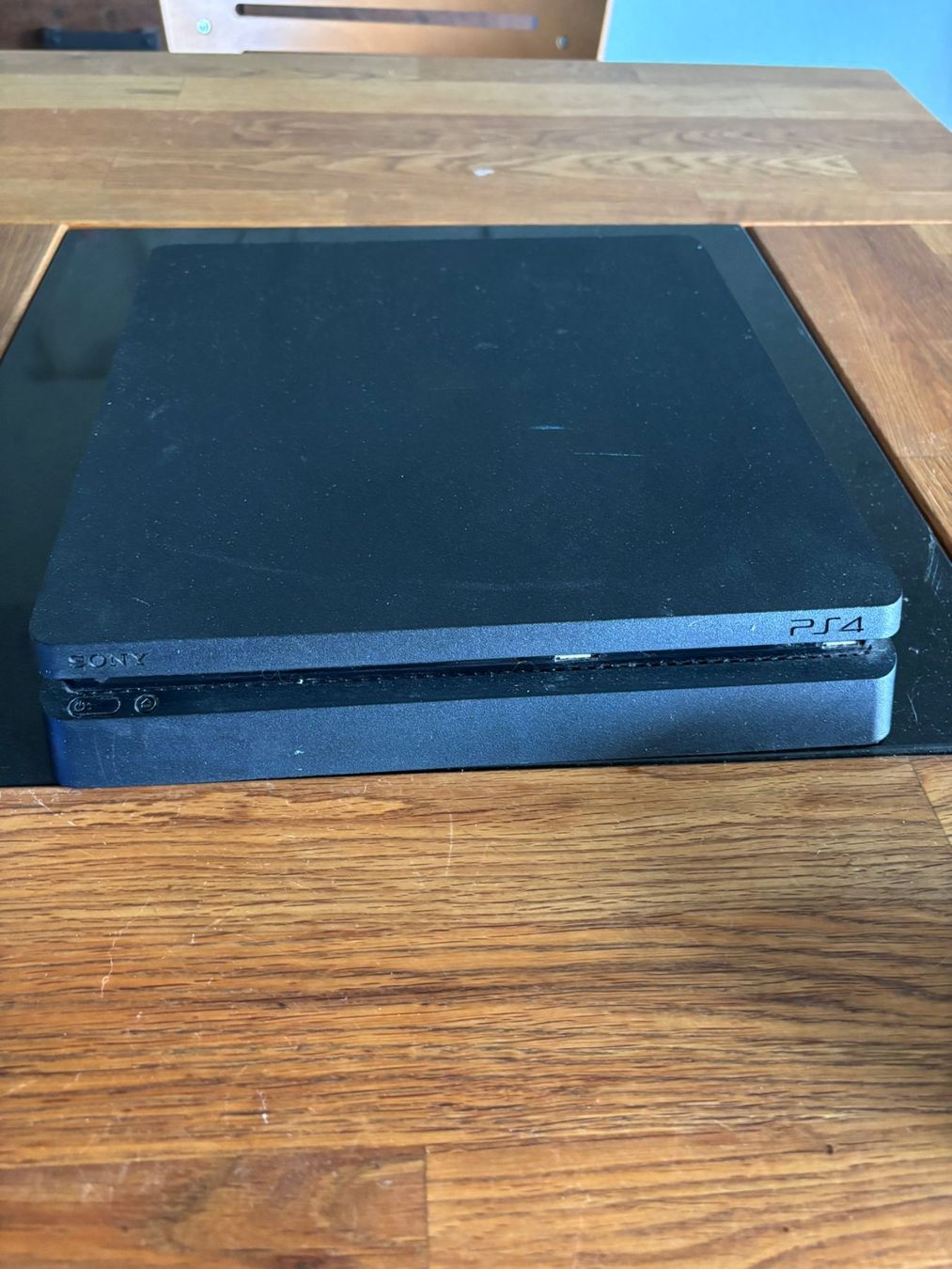 Sony Konsolen: PS4 – Gebraucht aus Le Bry von nro_97pw 1