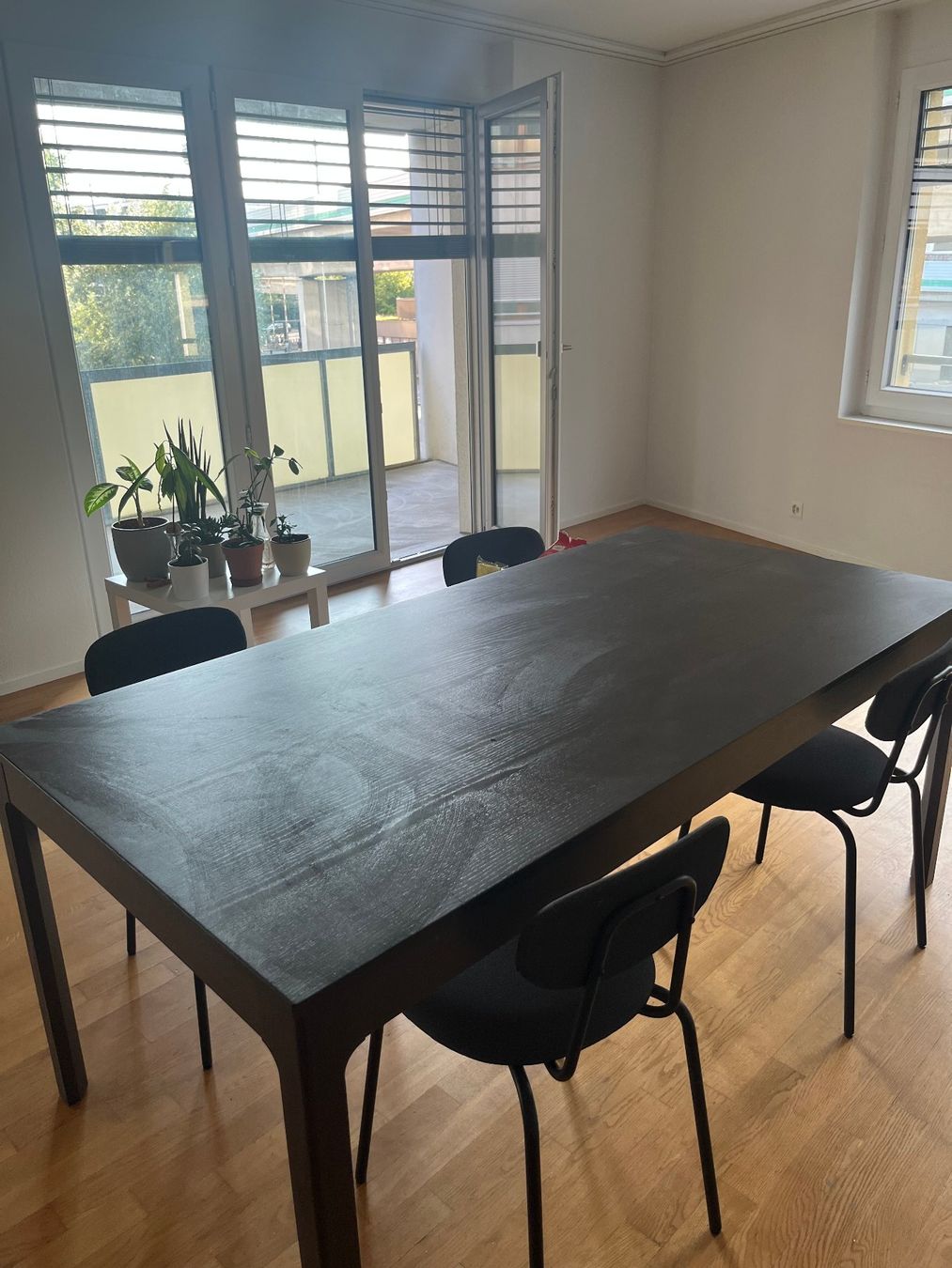 Ikea Tischset: Extendable dining table and chairs – Gebraucht aus Dübendorf von jul_mk8t