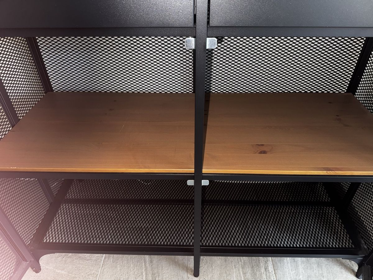 Ikea Cassettiere: IKEA FJÄLLBO Sideboard - Industrial – Usato da Männedorf venduto da lor_z8w2 5