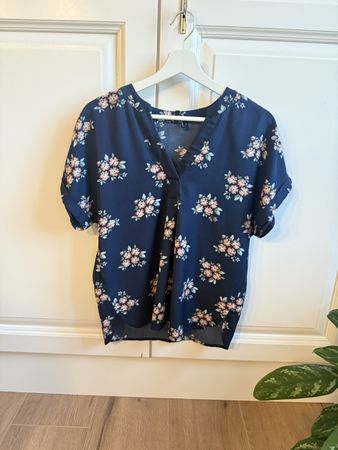 VERO MODA BLUSE MIT BLUMENMUSTER