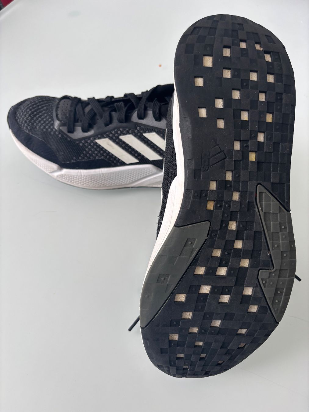 Adidas Scarpe da uomo: Adidas Schuhe, gr. 41 1/3, sneakers – Usato da Egg b. Zürich venduto da SeriousPlayCH 1