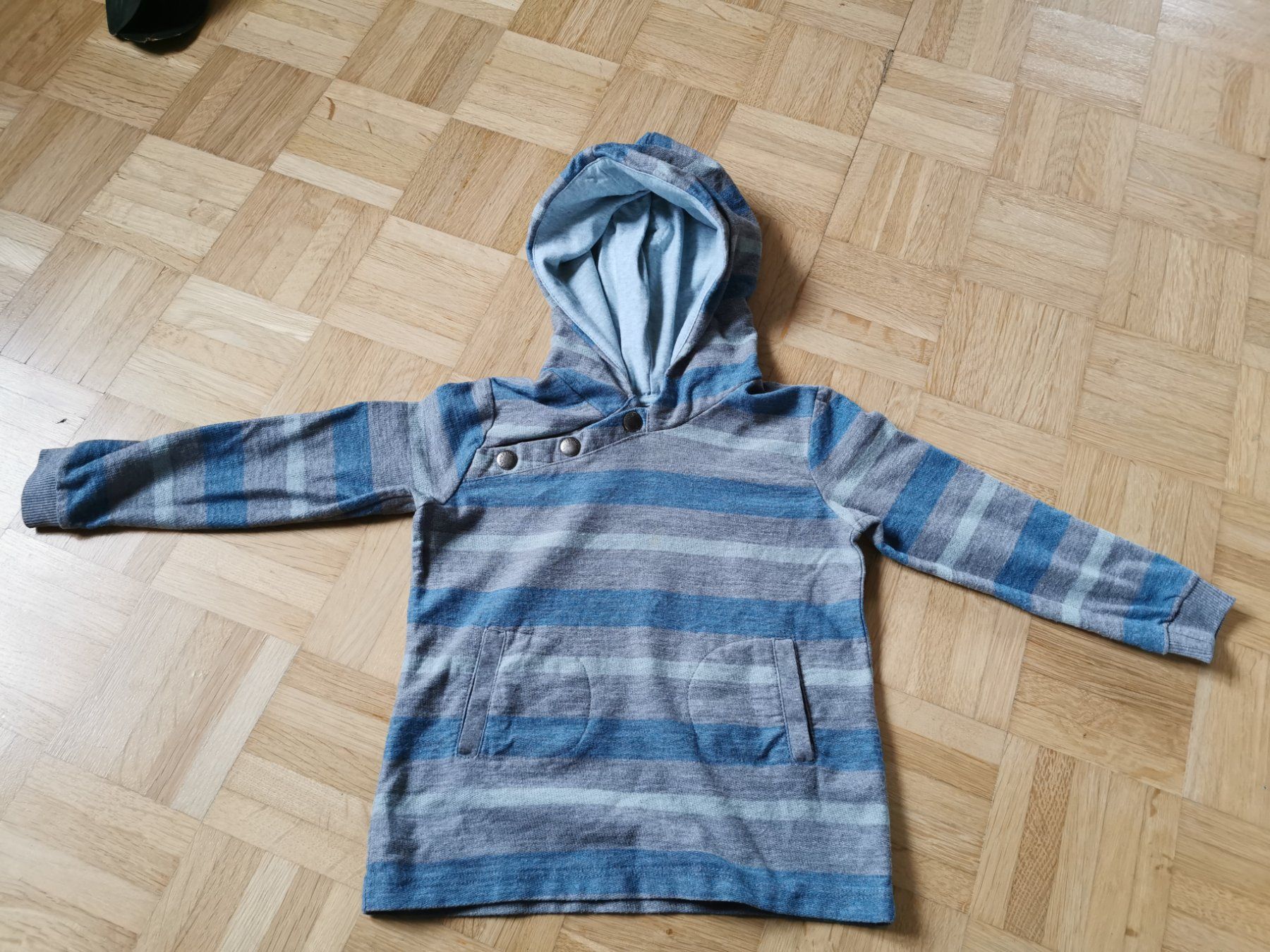 Maglioni & Felpe: Hoodie Bellybutton Gr. 92 – Usato da Stäfa venduto da flamingo_17 1