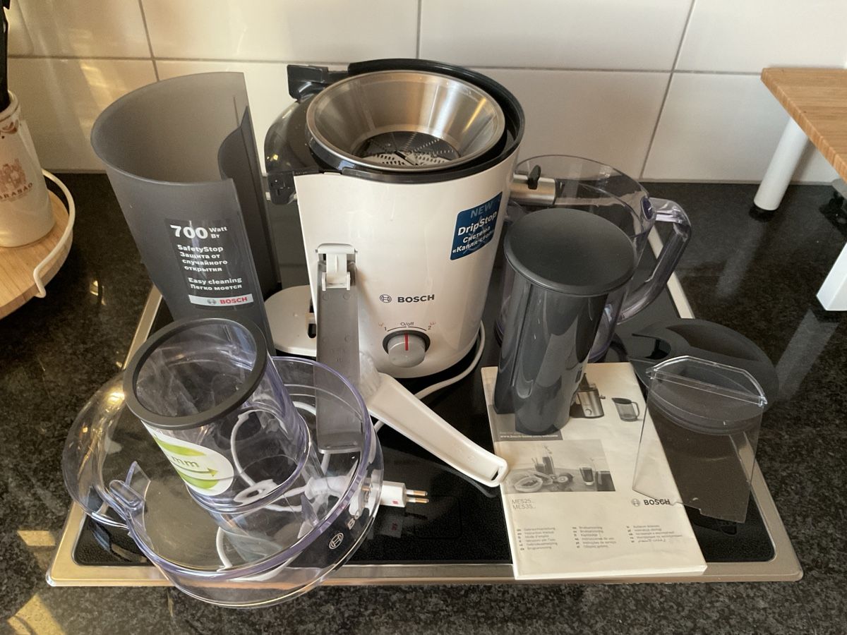 Bosch Appareils de cuisine: Entsafter Bosch MES25A0 – D'occasion à Basel par Jaspers21 1