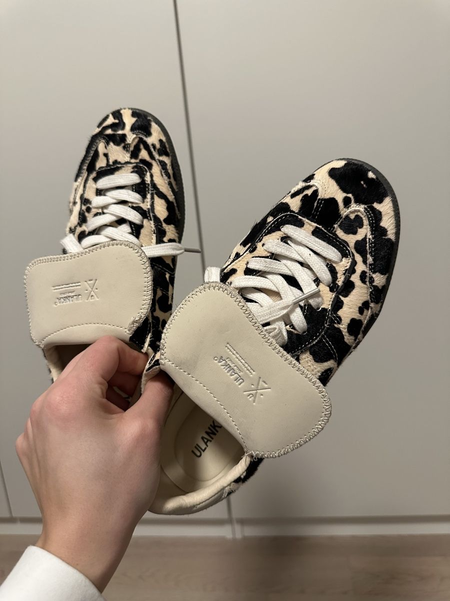 Scarpe da donna: UlanKa Sneaker Kuhfell Optik Gr. 40 – Nuovo (secondo la descrizione) da Muttenz venduto da Tschulietta_105 1