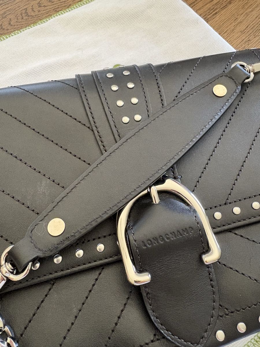 Longchamp Sacs femmes: Longchamps Amzone Black leather handbag – D'occasion à Allaman par Bertie555 7