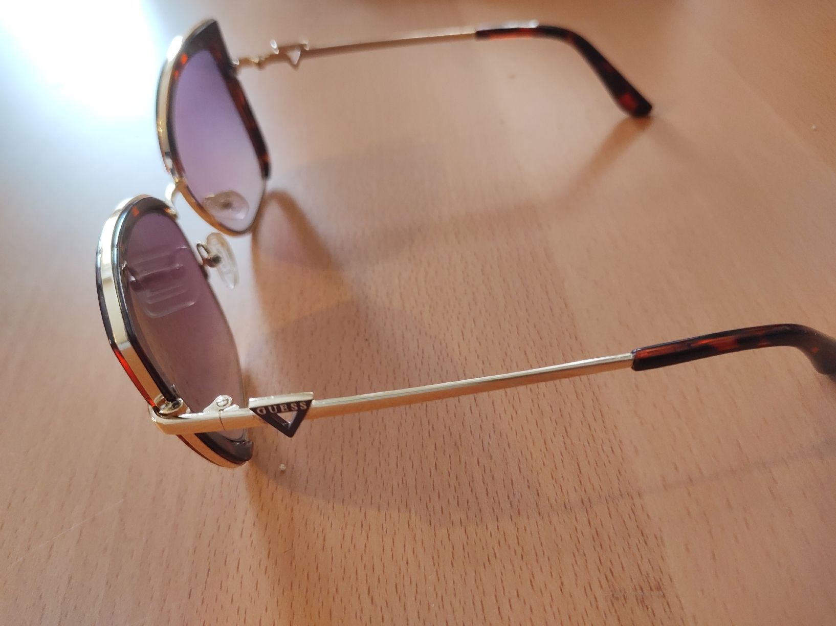 Guess Occhiali & Lenti: Occhiali da sole Guess Cat-Eye – Usato da Riva san Vitale venduto da lunalea01 3