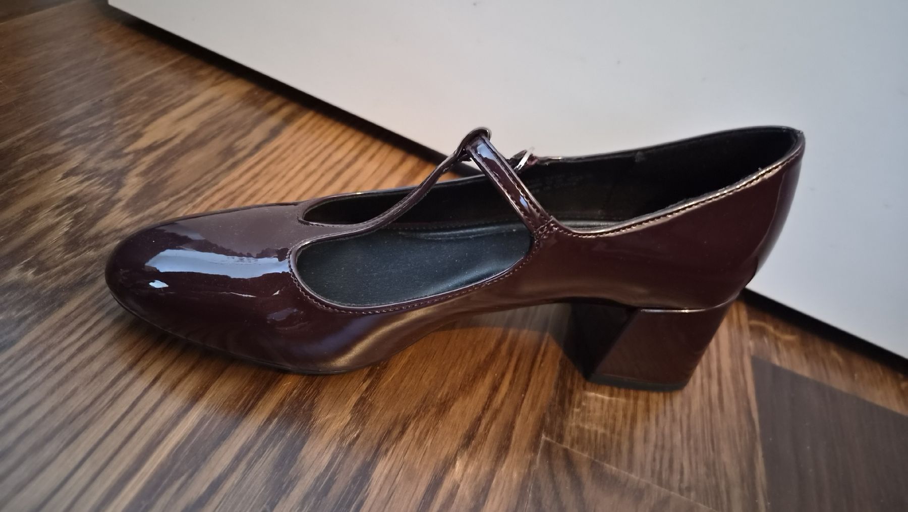 Graceland Chaussures femmes: Lackschuh bordeaux – Neuf avec emballage d'origine à Waltenschwil par del_hy2n