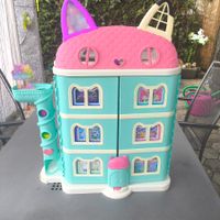Gabby's Dollhouse mit viel Zubehör