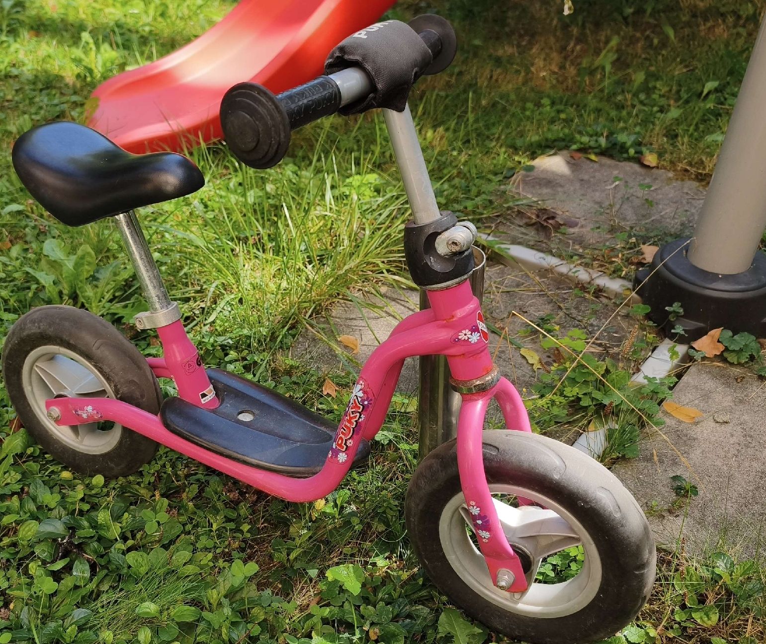 Puky Fahrzeuge für Kinder: Puky Laufrad Pink – Gebraucht aus Uster von Vega56