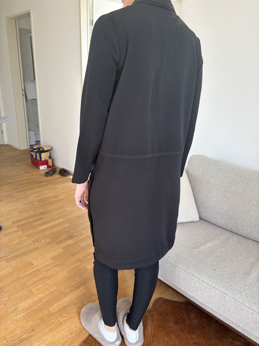 H&M Completi & Tailleur: Blazer long noir H&M – Usato da Zürich venduto da mps_9cp7 2