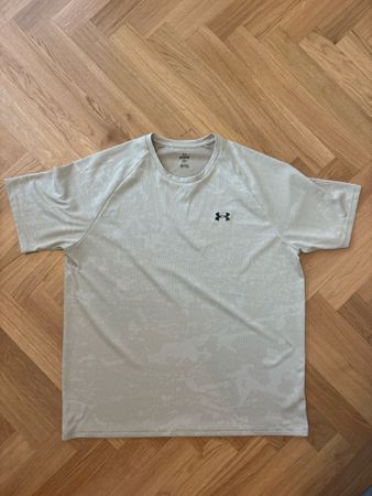 Under Armour T-Shirt Herren Grösse XL Loose