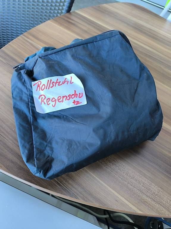 Sedie a rotelle: Rollstuhl Regenschutz  – Usato da Walliswil-Nbipp venduto da australien2007 1