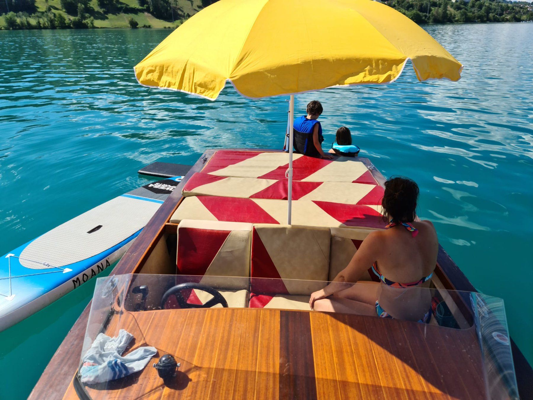 Boote: Boot + neuer Motor + Trailer – Gebraucht aus Meisterschwanden von Curriculum