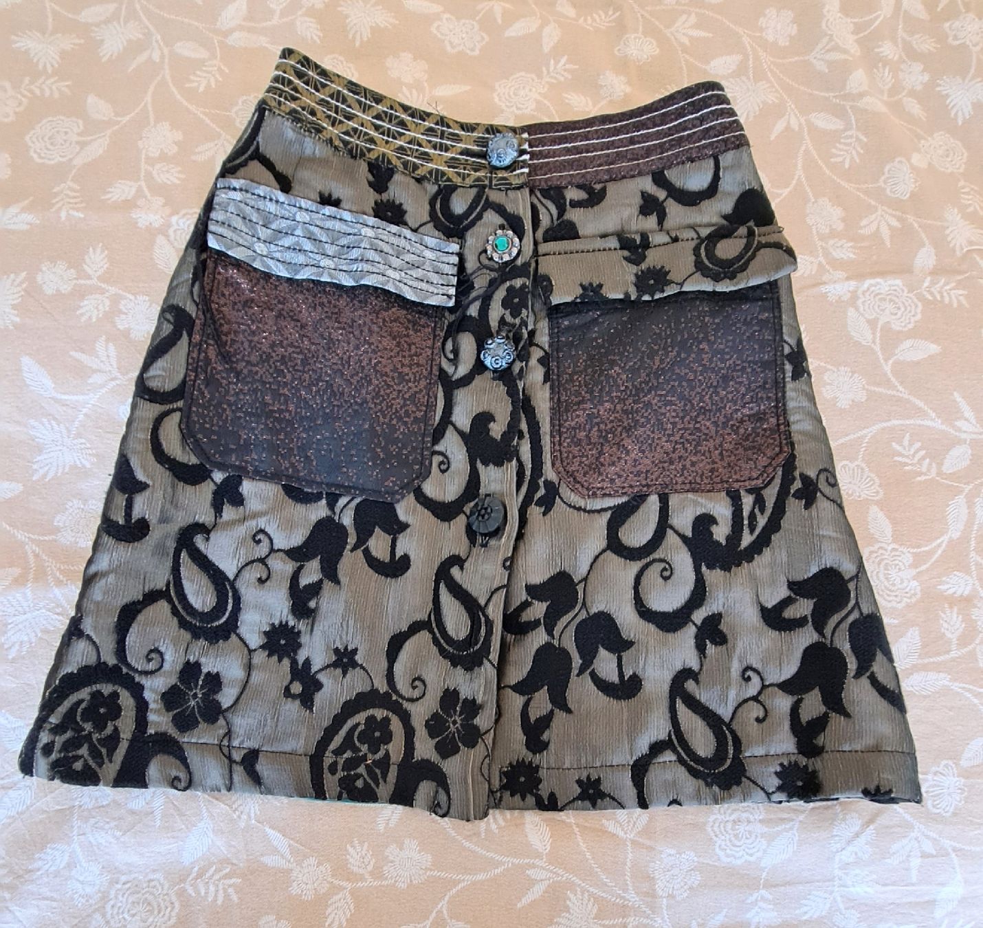 Desigual Gonne: Desigual Rock Gr. 34 – Usato da Liestal venduto da Mas-Y-Mas 8