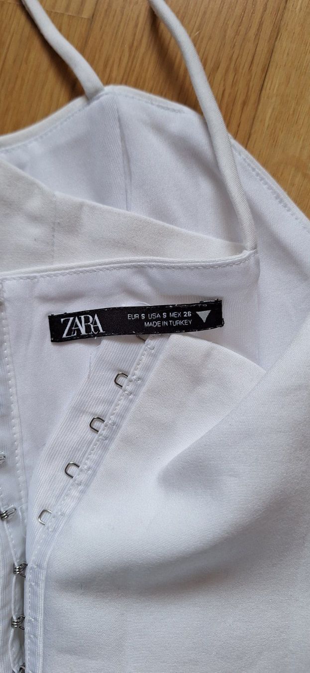 Zara Top: Zara, bustier blanc – Nuovo (secondo la descrizione) da Lussery-Villars venduto da pousinete02 2