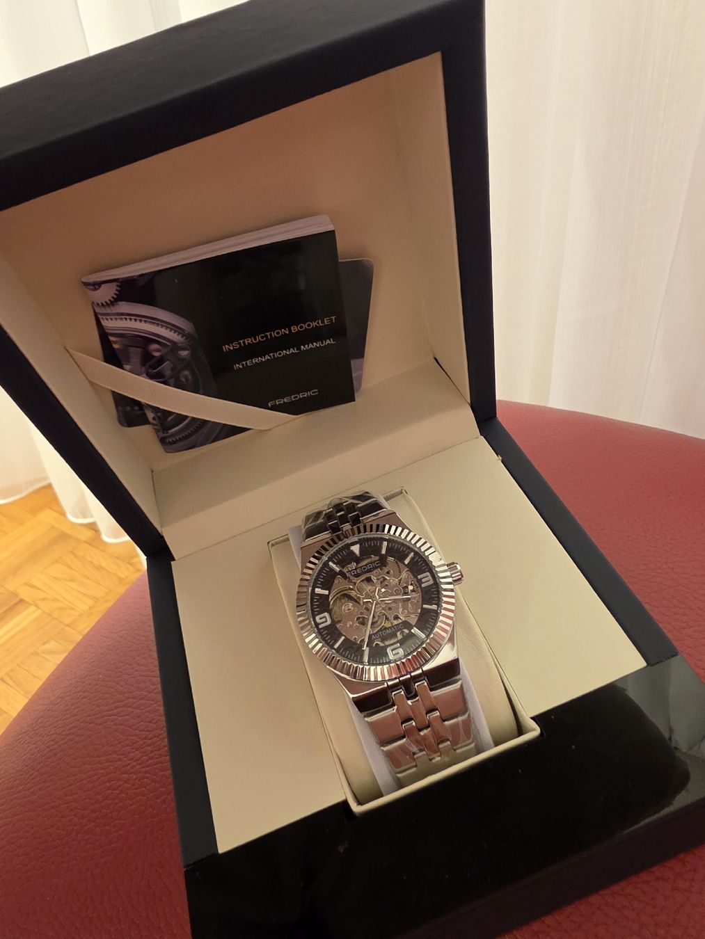 Montres: montre – Neuf avec emballage d'origine à Villeneuve VD par jet_xry5 7