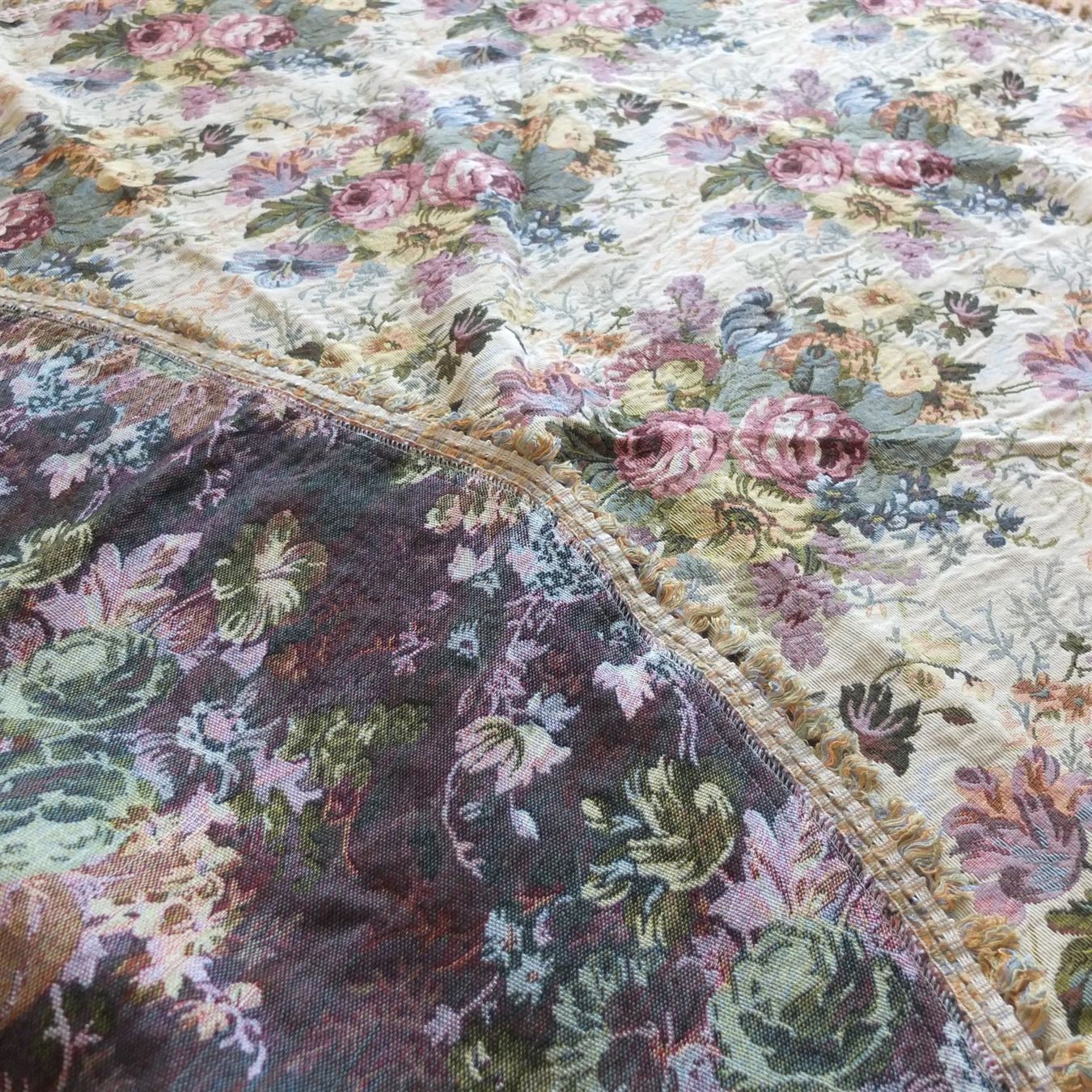 Stoffe: Vintage Goblein Tischdecke Rosen TOP – Gebraucht aus Meyrin von laservette99 2
