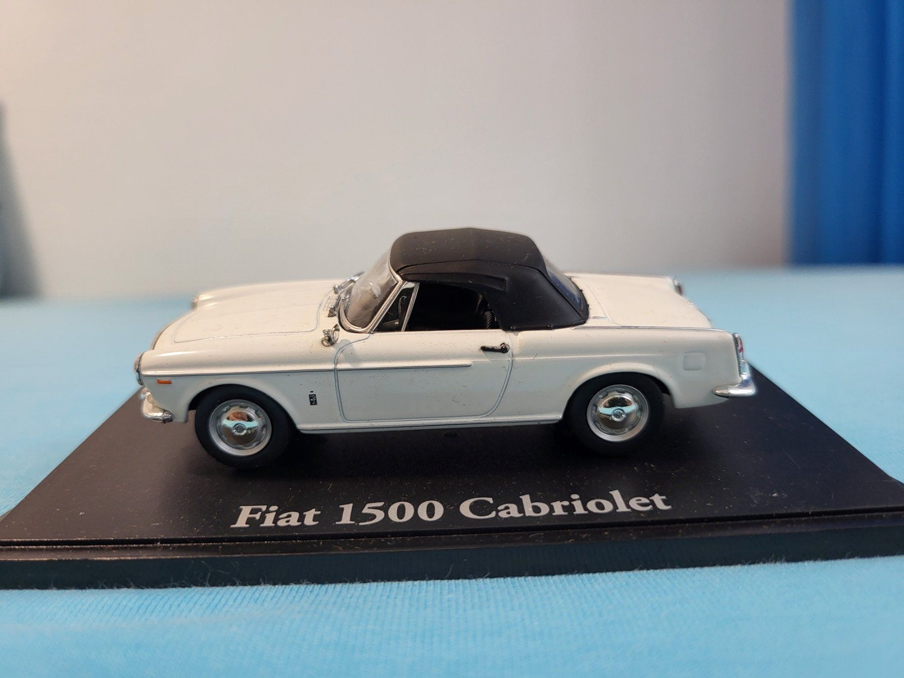 Fiat Modellini d'auto: Fiat 1500 Cabriolet mit Soft Top, 1963 – Nuovo (secondo la descrizione) da Glattbrugg venduto da PhilKrill 1