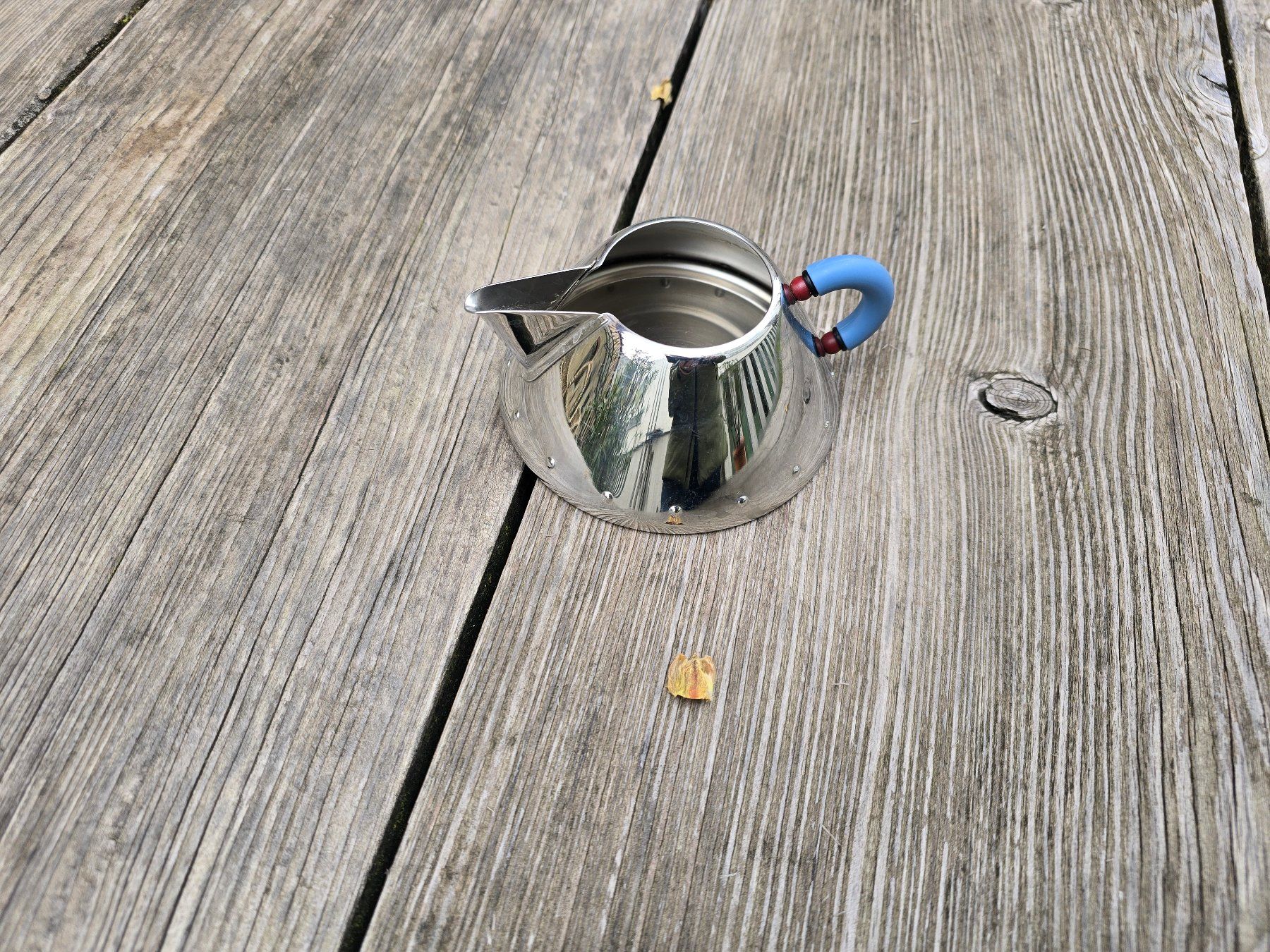 Alessi Karaffen: Metall: Alessi, Milchkännchen 9097 – Gebraucht aus Romanshorn von Rachacha