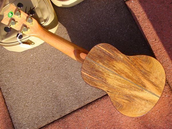 Strumenti musicali: Sopran-Ukulele FLIGHT  (Exotic) DUS-450 – Nuovo (secondo la descrizione) da Wöschnau venduto da Musikhaus-Luethy5012 1