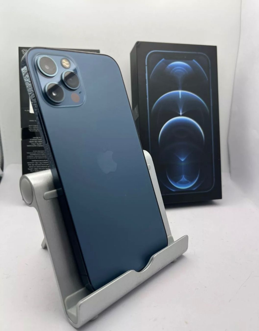 Apple Telefoni cellulari / Smartphones: Iphone 12 Pro (128GB) Akku 99% – Usato da Luzern venduto da Waince786