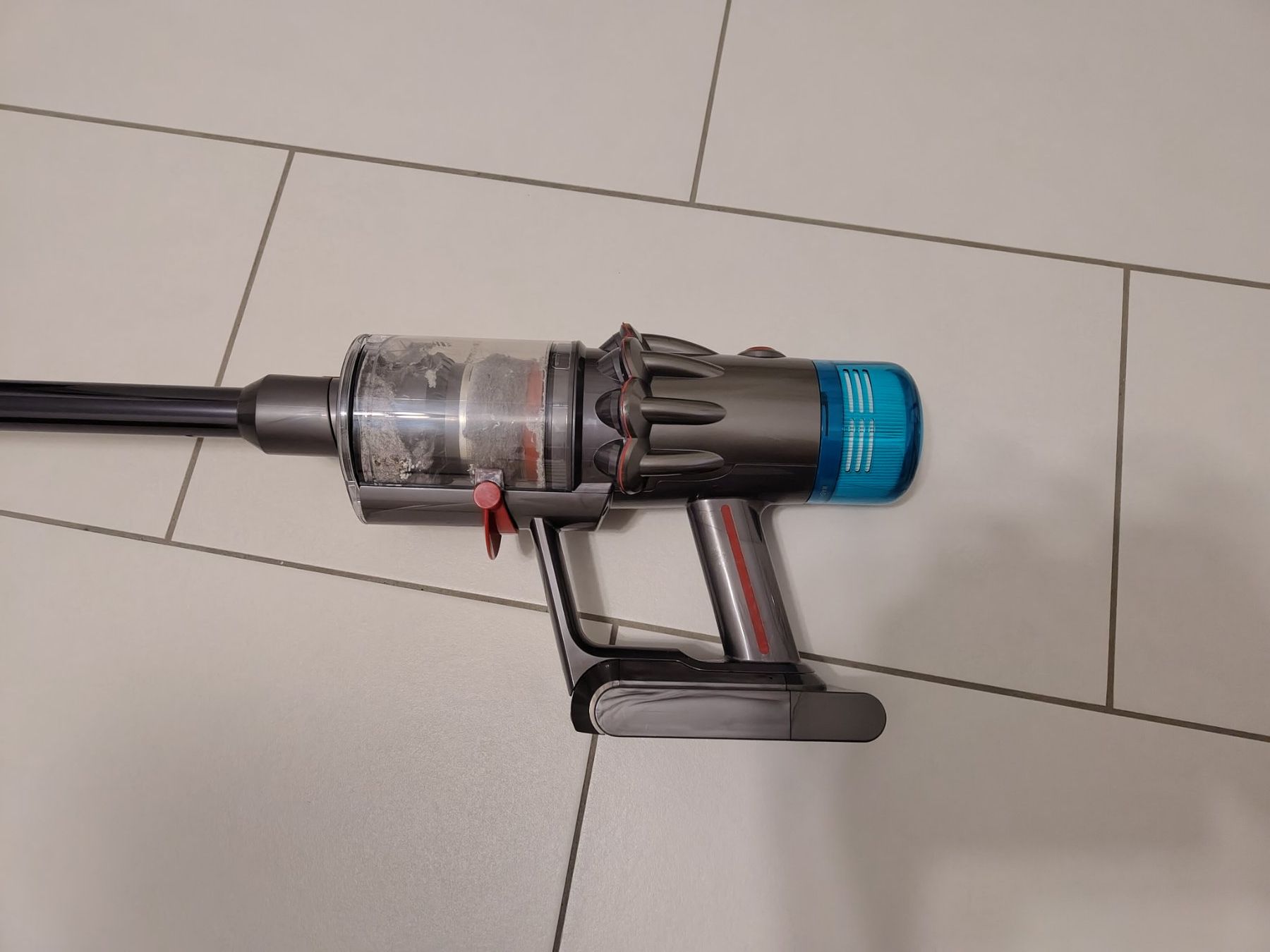 Dyson Aspirapolveri & Accessori: Dyson V12™ Origin – Usato da Fläsch venduto da Nicjan 2