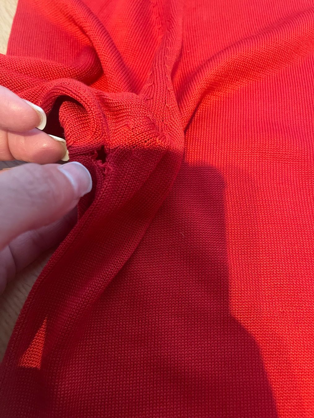 Pullover & Sweatshirts: Pullover Roter Seidenpullover – Gebraucht aus Rüschlikon von Lajniii 7