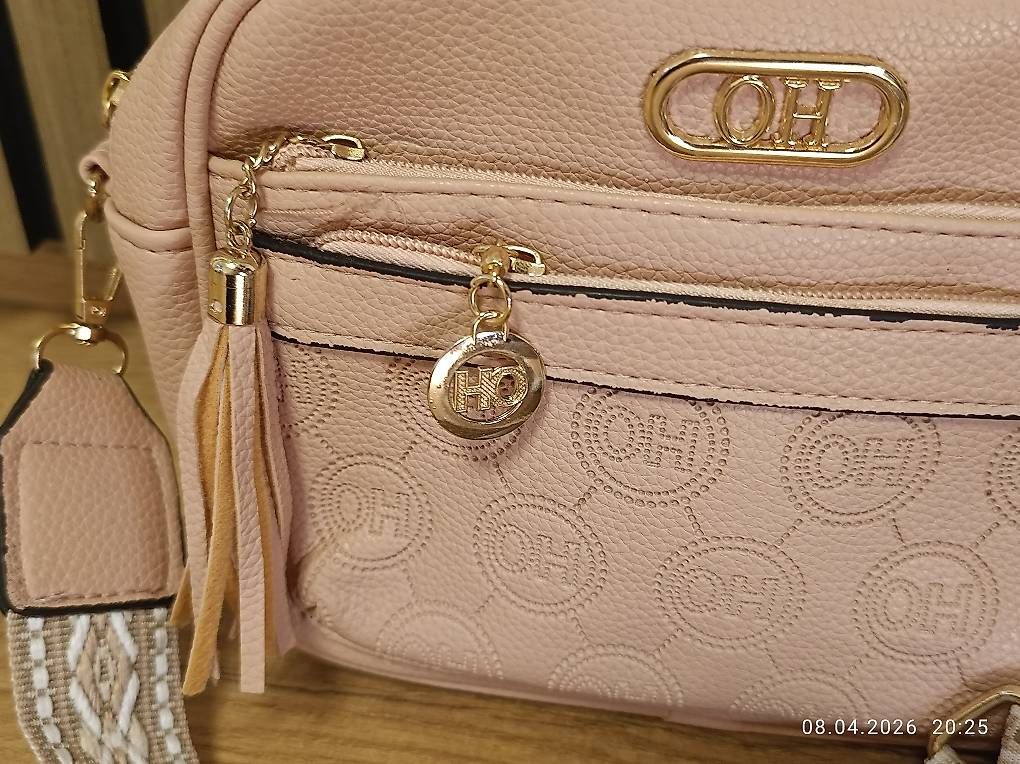 Borse da donna: Rosa Crossbody-Tasche – Usato da Ilanz venduto da Secnd_hand 1